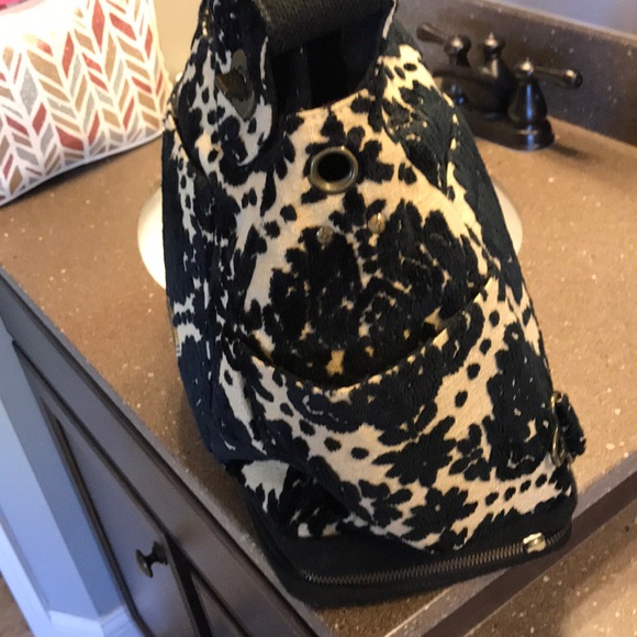 Petunia pickle bottom diaper bag-CAKE - Picture 3 of 4